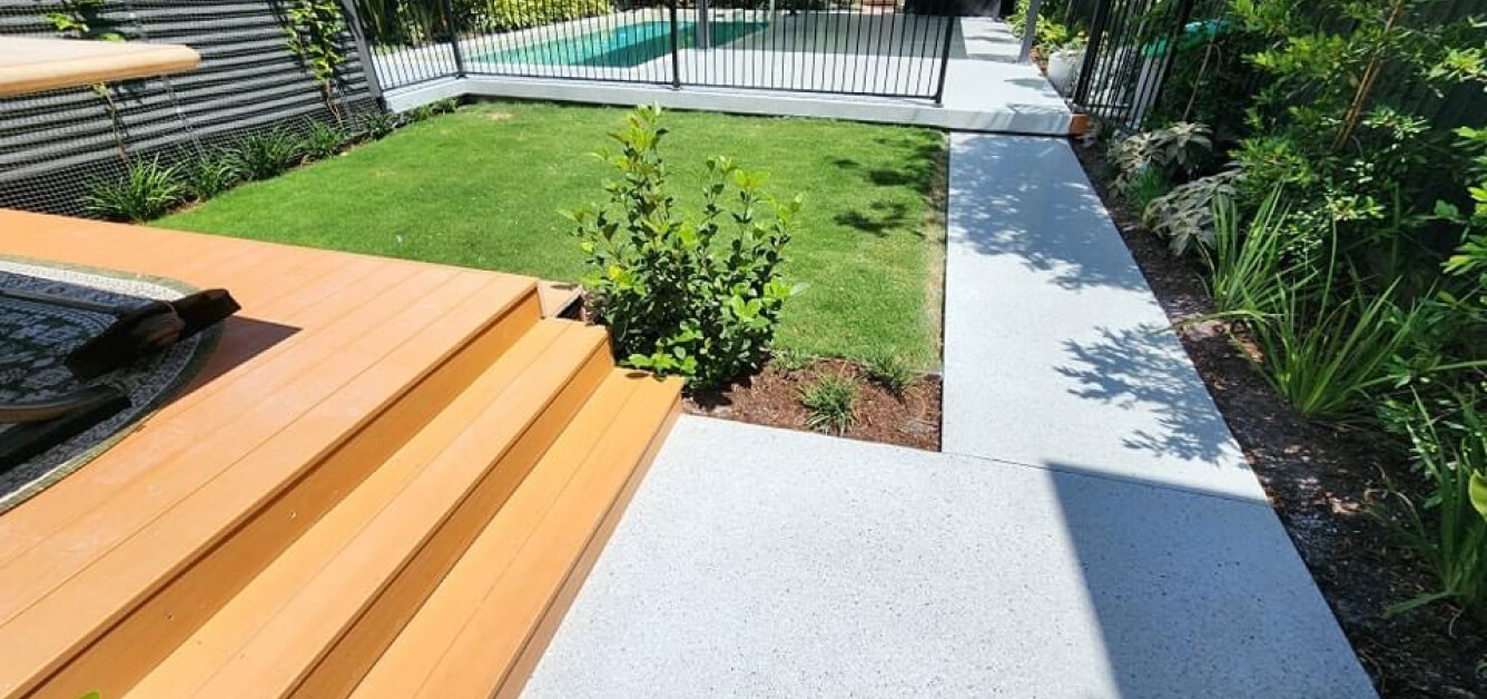 Garden with pool